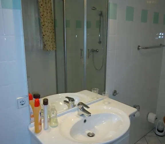 بيت ضيافة Pp